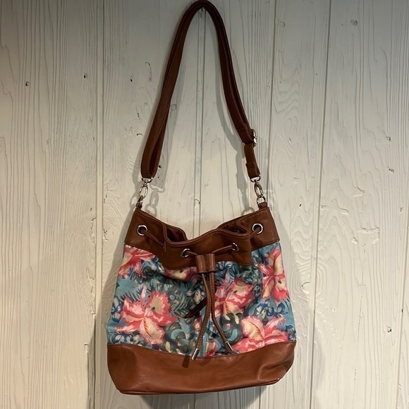 𝅺CALL It Spring Summer Bag - Picture 1 of 12